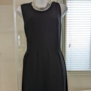 Saks Fifth Avenue Black Sleeveless Slim Dress sz 10